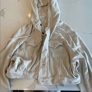 FREE PEOPLE cropped hoodie!